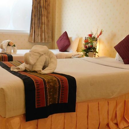 Be Fine Guesthouse Phuket Dış mekan fotoğraf