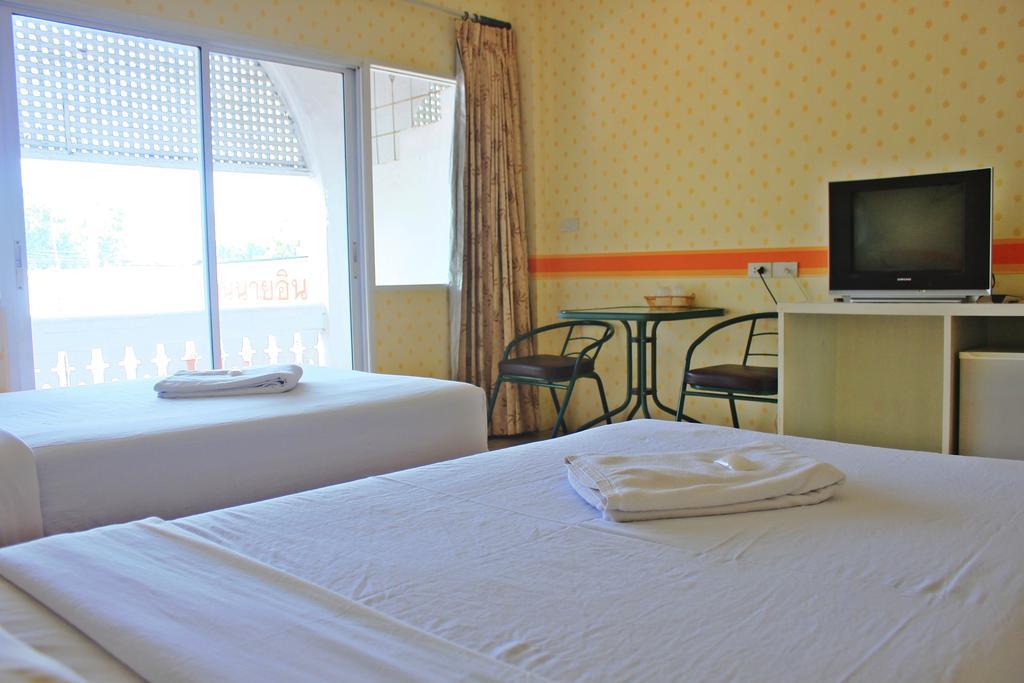 Be Fine Guesthouse Phuket Oda fotoğraf