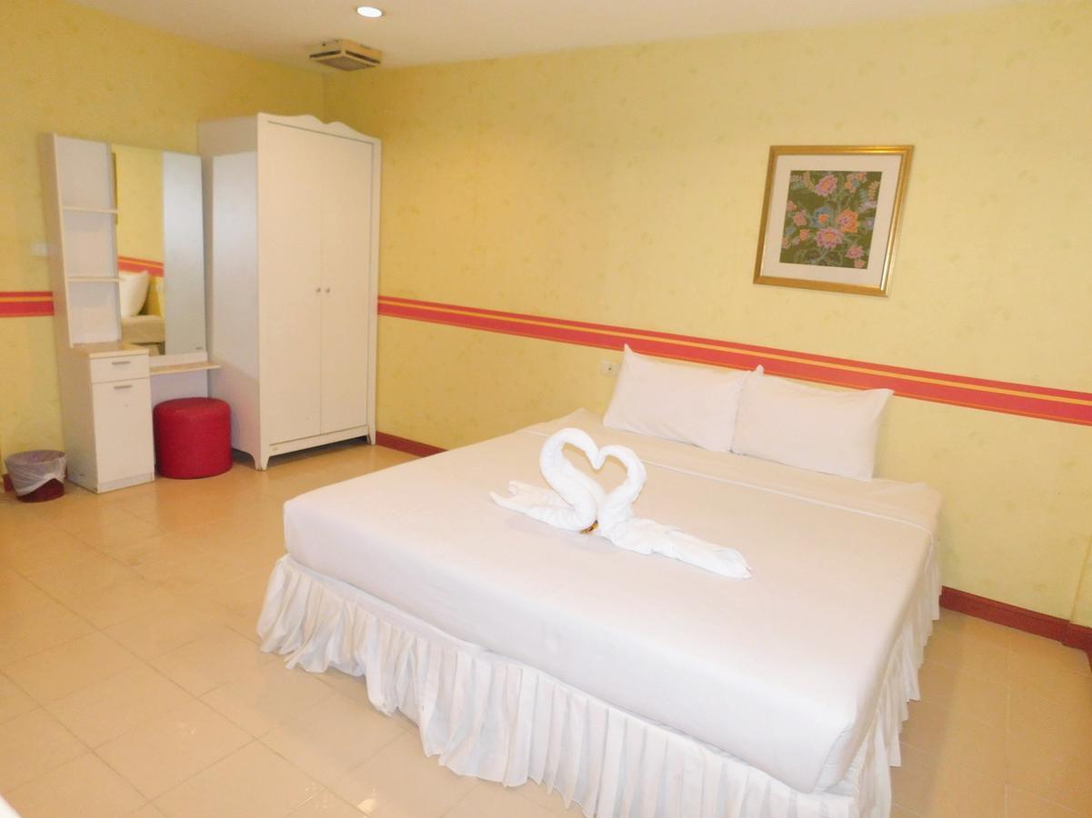 Be Fine Guesthouse Phuket Dış mekan fotoğraf