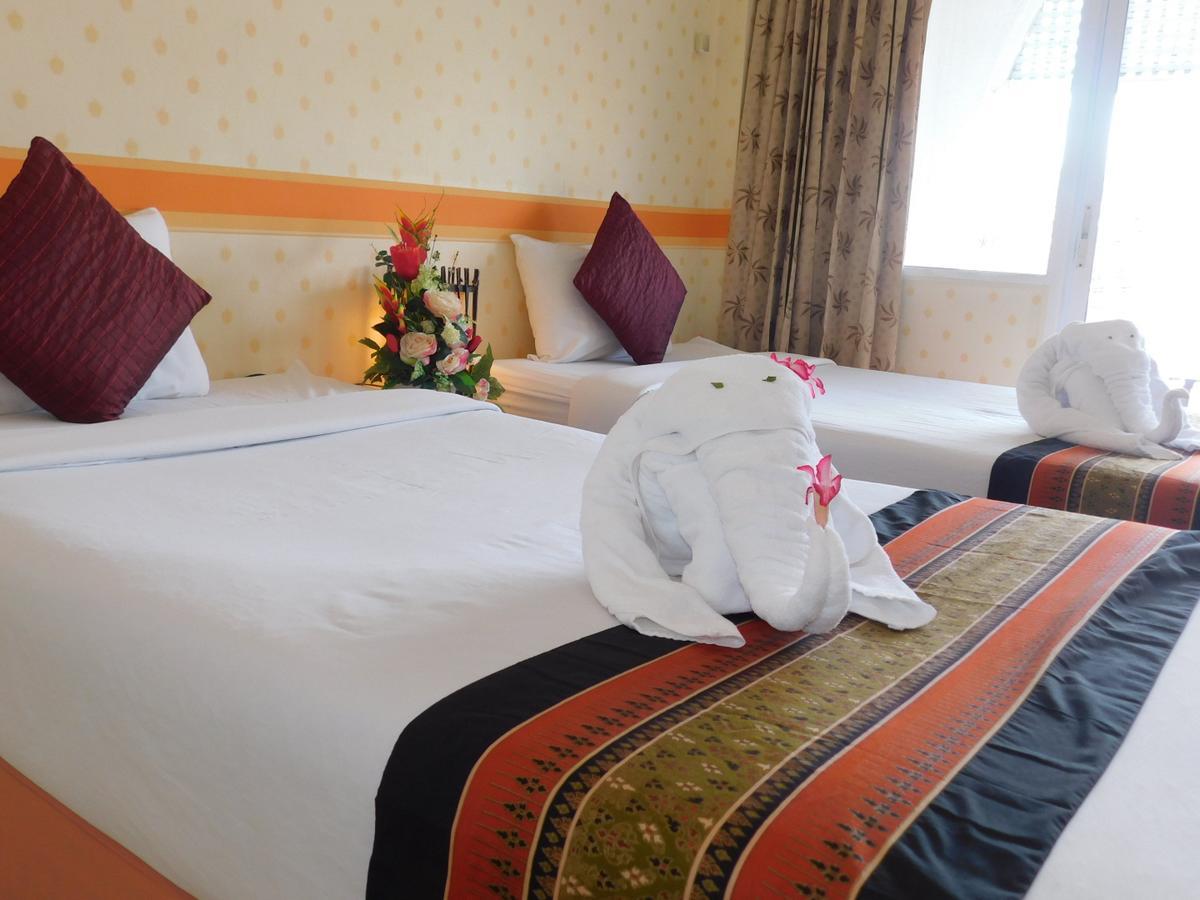Be Fine Guesthouse Phuket Dış mekan fotoğraf