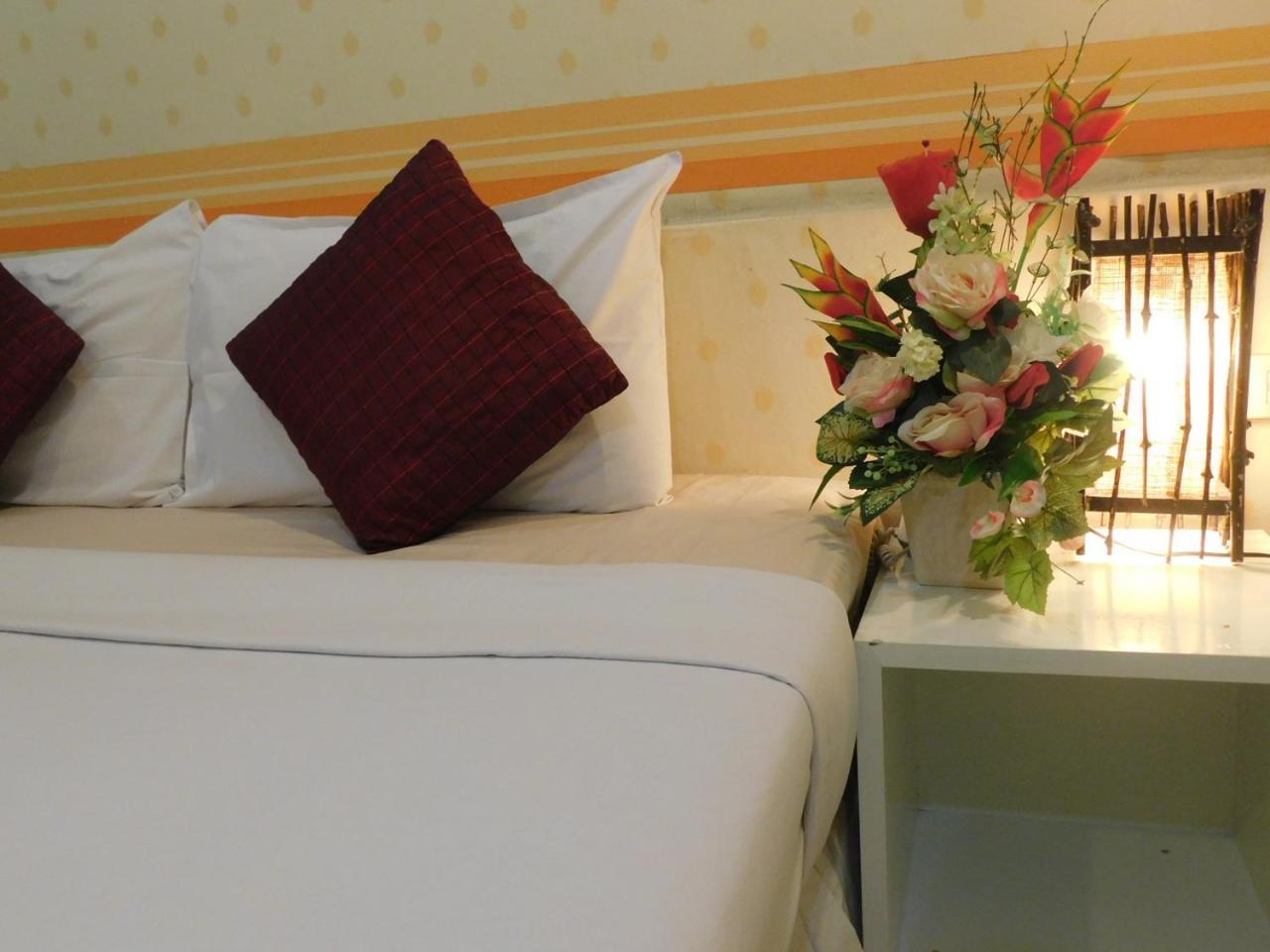 Be Fine Guesthouse Phuket Dış mekan fotoğraf