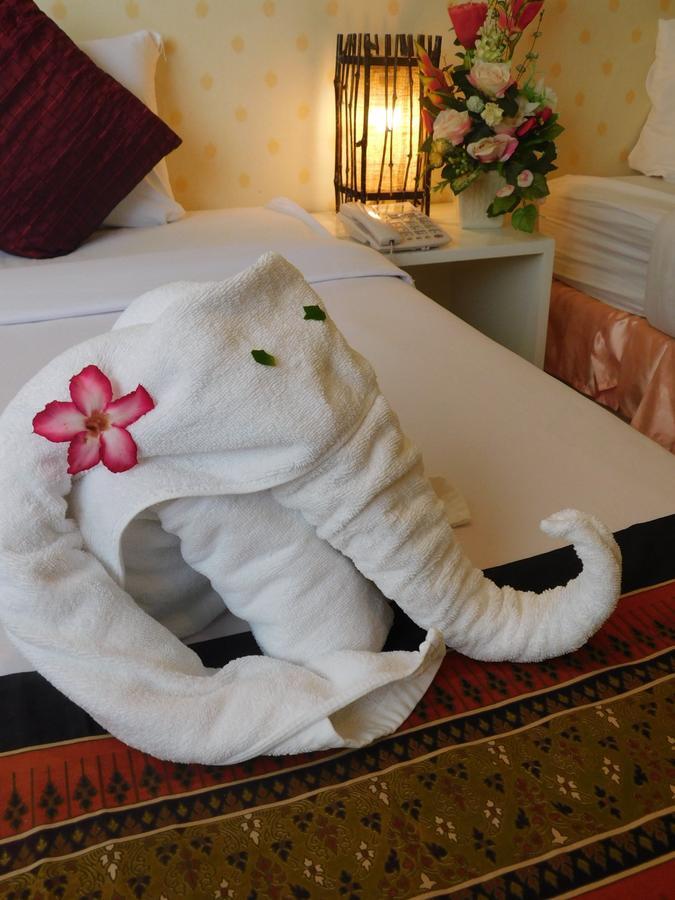 Be Fine Guesthouse Phuket Dış mekan fotoğraf